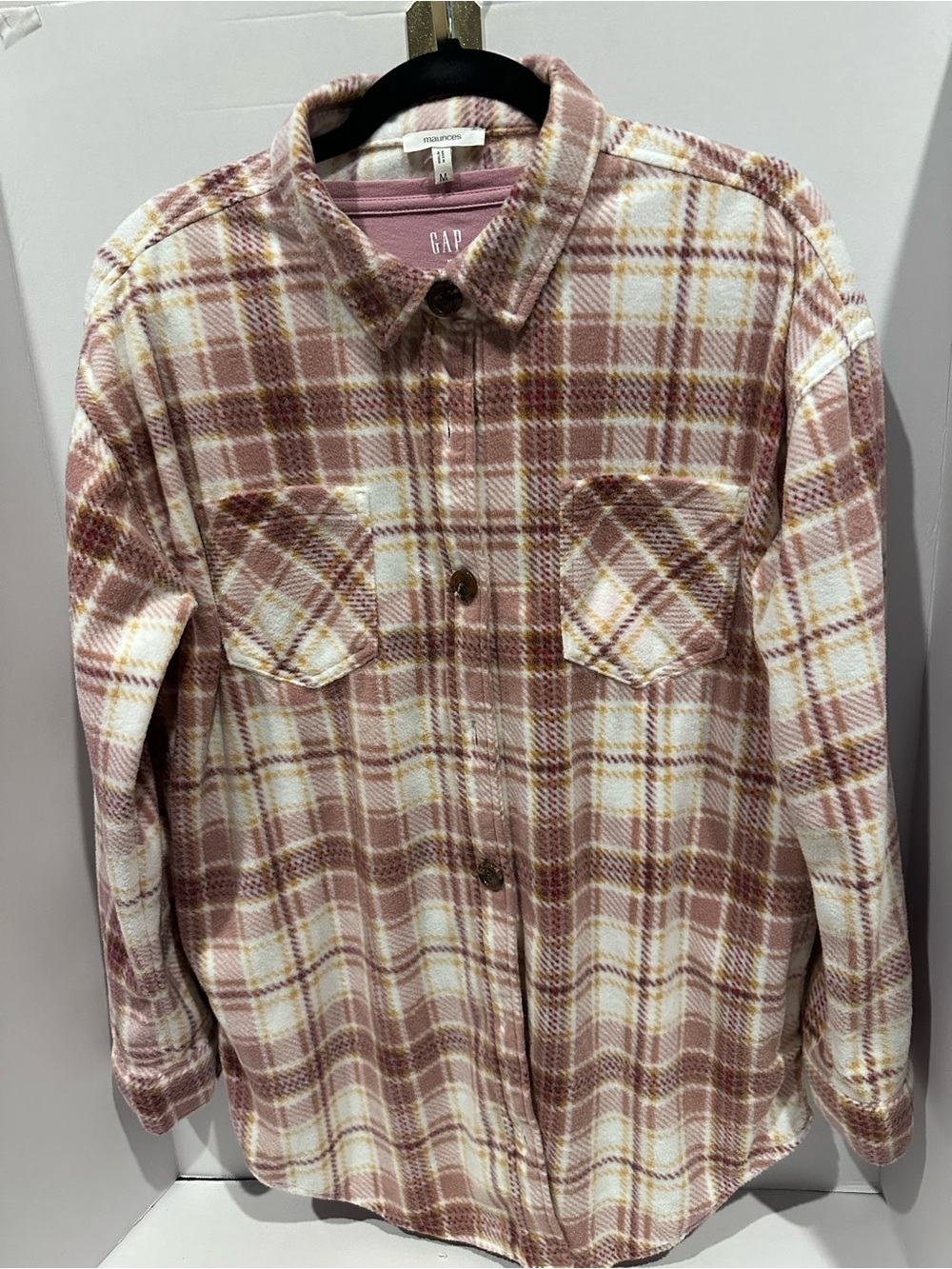 STS902 - Flannel Shacket & GAP Cotton Tee – Two-Piece Boho